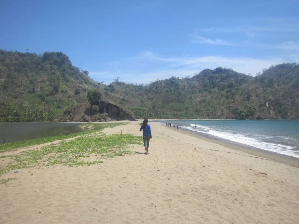 pantai si pelot